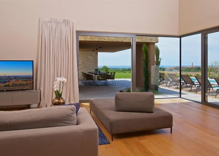 빌라 Luxury Vigneto Heated Pool Jacuzzi 브르토니글라
