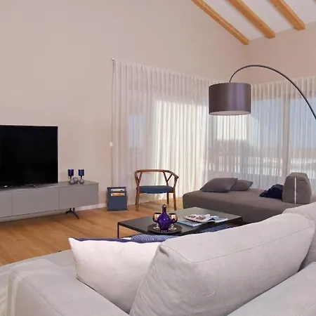 Willa Luxury Vigneto Heated Pool Jacuzzi