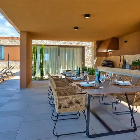 Luxury Vigneto Heated Pool Jacuzzi Brtonigla