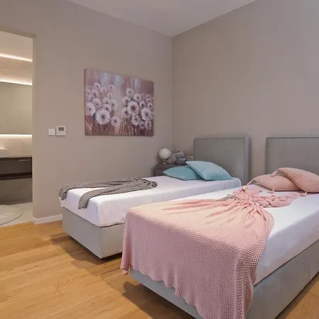 Βίλα Luxury Vigneto Heated Pool Jacuzzi *
