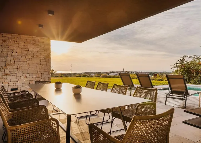 Luxury Vigneto Heated Pool Jacuzzi * 브르토니글라